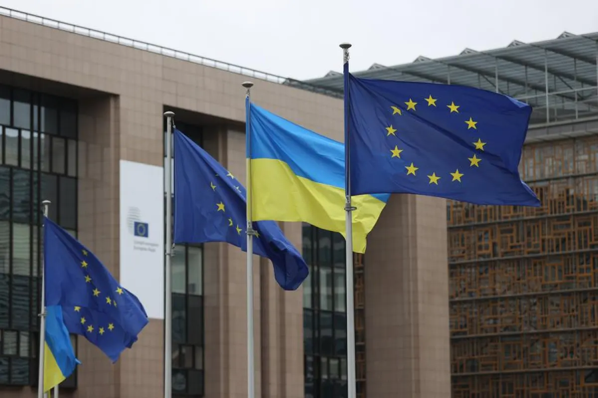 Председатель Европейского совета Антониу Кошта в соцсети X сообщил о продвижении стратегии ЕС, основанной на поддержке Украины и усилении санкционного давления на Россию.