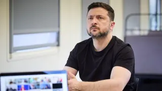 Президент Украины Владимир Зеленский считает, что усиление блокировок интернета и иностранных мессенджеров в России связано с подготовкой к новой волне мобилизации и возможному крупному наступлению, а также не исключил попытку ограниченной операции против одной из стран Балтии для проверки реакции НАТО.