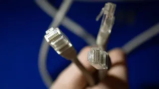 Крупные разработчики ПО просят создать согласительный орган по блокировкам и предупреждают, что нынешние меры не различают корпоративный и пользовательский VPN, мешают работе программистов и подталкивают к развитию новых технологий обхода ограничений.