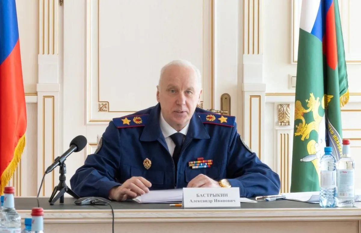 Председатель Следственного комитета Александр Бастрыкин распорядился провести проверку книг Григория Остера, в том числе популярного сборника «Вредные советы», сочтя их содержание сомнительным с педагогической точки зрения.