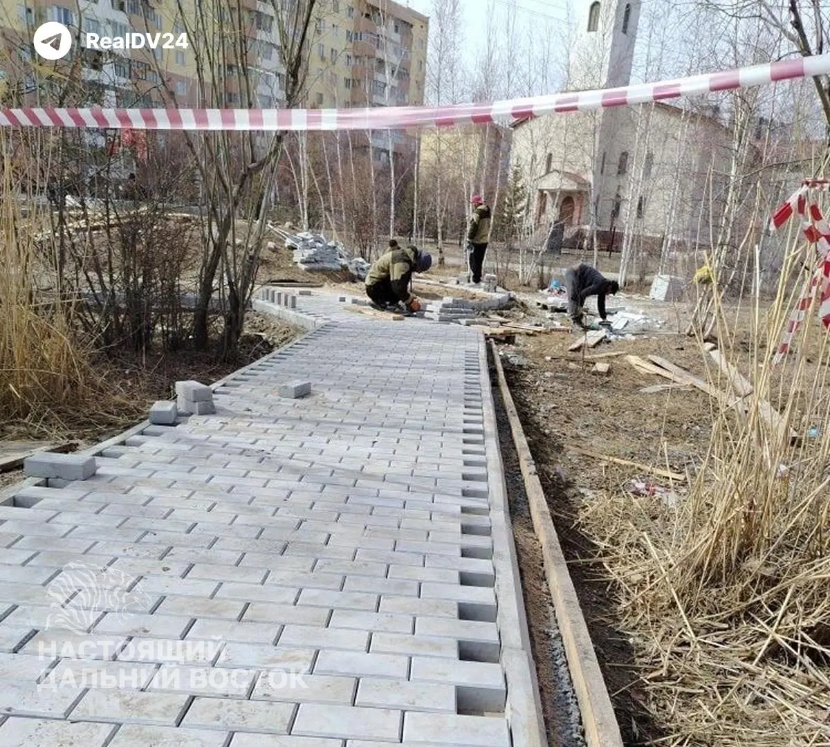 В Якутске демонтированный комплекс в память о польских ссыльных вскоре заменят монументом в честь погибшего участника СВО. Похожие изменения происходят и в других регионах страны.