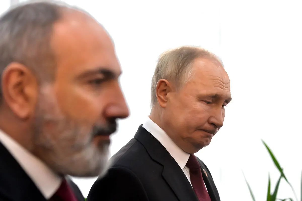 Президент России направил поздравление премьер‑министру Армении, подчеркнув традиционно дружественный характер отношений и готовность к их дальнейшему развитию. Поздравление прозвучало на фоне политического напряжения и торговых ограничений.