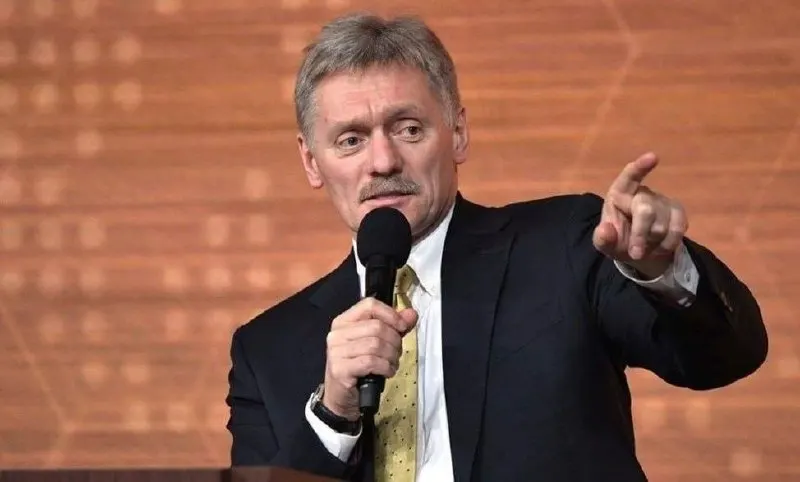 В Кремле заявили, что спецоперация прекратится при условии вывода украинских войск из российских регионов; при этом Москва готова к переговорам, а контакты с США сохраняются.
