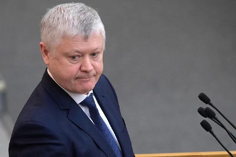 Председатель комитета по безопасности Василий Пискарёв сообщил, что из РФ высланы свыше 360 зарубежных структур, более 60 — по материалам его комиссии. Он также отчитался о принятии 46 законов для защиты суверенитета.