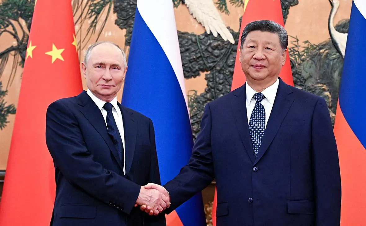 Планируется, что визит Путина в Китай состоится 20 мая и будет носить рутинный характер: парада и торжественной встречи не ожидается. Это первый случай, когда Китай примет лидеров США и России в одном месяце вне многостороннего контекста.