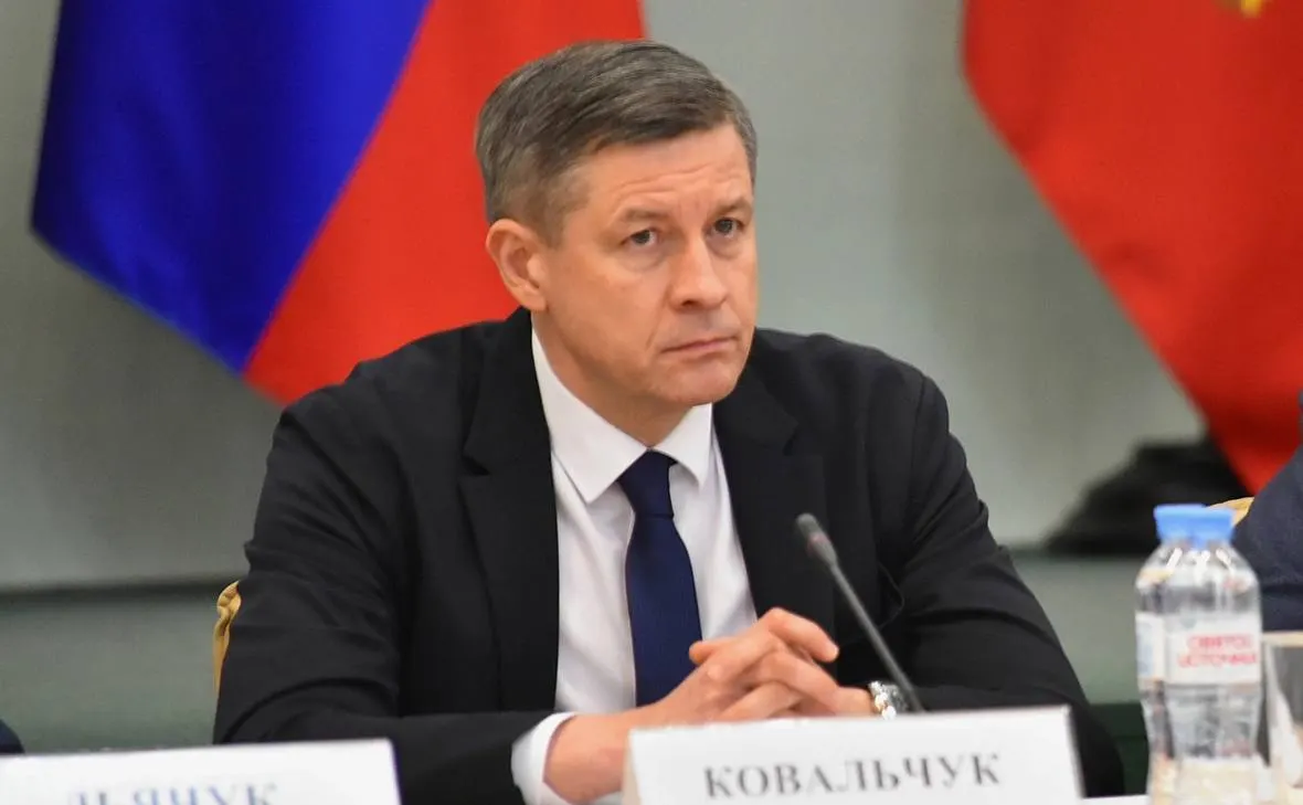 И.о. губернатора Егор Ковальчук подписал указ об отставке регионального кабинета — новый состав пока не назначен.
