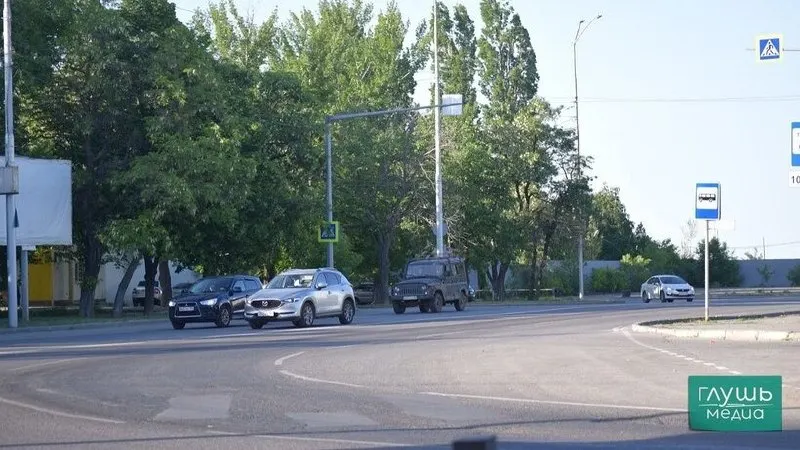В утверждённой стратегии по повышению безопасности дорожного движения до 2036 года предлагаются новые меры: дополнительные медицинские проверки и реабилитация для пьяных за рулём, проверка знаний у лишённых прав и внесудебные блокировки сайтов с материалами, поощряющими игнорирование ПДД.