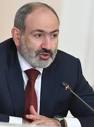 Премьер-министр Армении пообещал компенсировать убытки производителей, столкнувшихся с ограничениями ввоза в Россию, помочь улучшить качество продукции и искать альтернативные рынки сбыта.