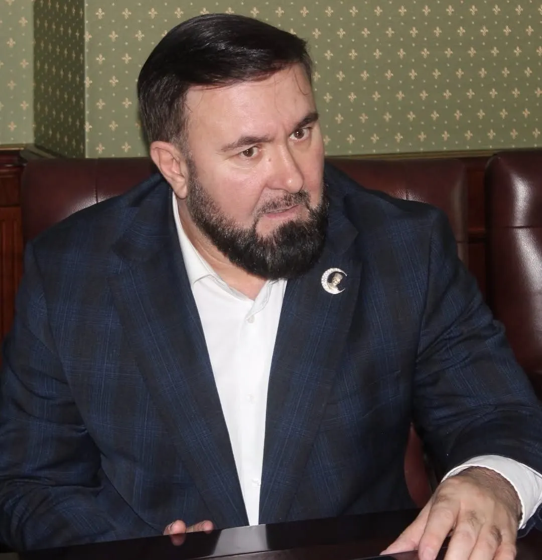 26 июня по распоряжению президента грамоту за заслуги в укреплении законности и защите прав граждан получил омбудсмен Чечни Мансур Солтаев. Ранее в его адрес звучали обвинения и вопросы в связи с публикациями о пропавших и высказываниями против правозащитников.