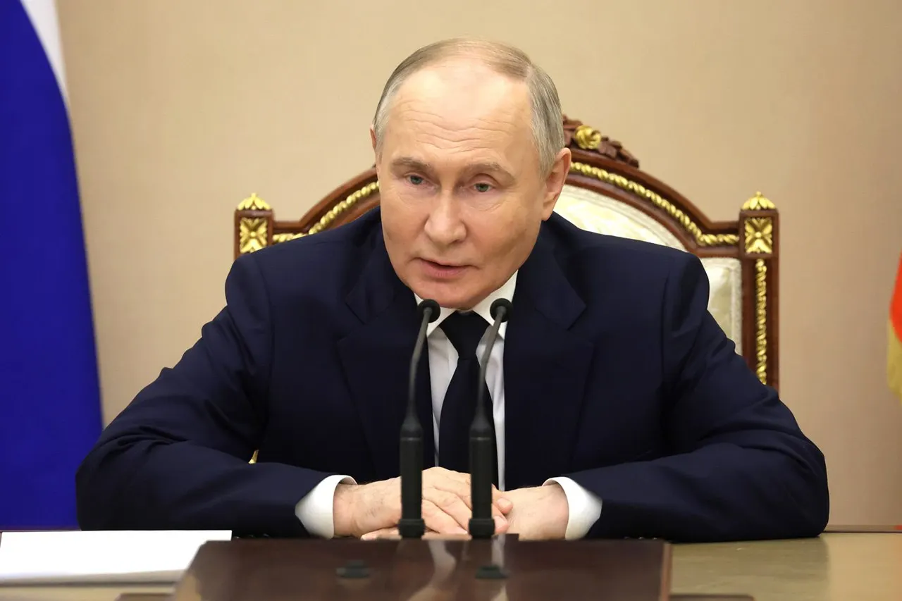 Президент поручил приложить все усилия, чтобы не допустить остановки работ на Балтийском заводе и продолжить реализацию проекта «Лидер».