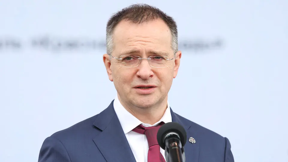 Помощник президента заявил о необходимости строже контролировать качество фильмов на всех этапах: от идеи до релиза. Обсуждаются запреты на «дискредитирующие традиционные ценности» картины, приоритеты госфинансирования и создание экспертного совета по историческому контенту.