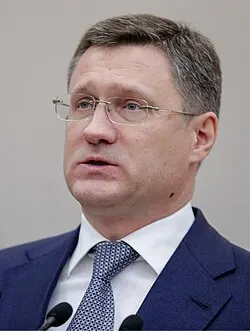 Вице‑премьер Александр Новак сообщил, что запрет на экспорт бензина будет продлён до конца текущего года. Запрет на экспорт дизеля, по его словам, снимут «по мере восстановления рынка», чтобы избежать проблем с переработкой.