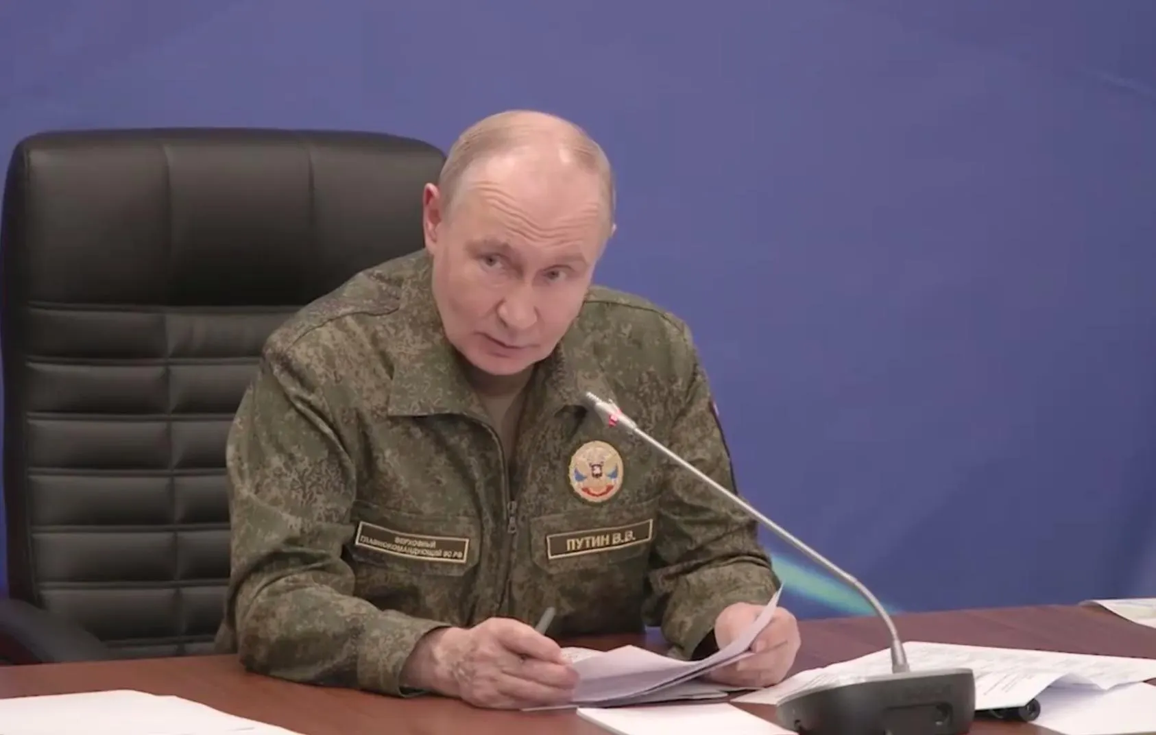 Президент сообщил, что российские войска взяли под контроль Константиновку в Донецкой Народной Республике; подробности пока не приводятся.