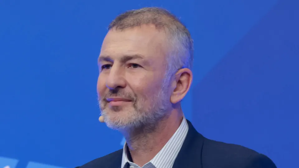 Андрей Мельниченко перечислил 32 млрд рублей образовательному центру «Сириус», после чего прокуратура отказалась от иска о национализации энергетической компании СИБЭКО.