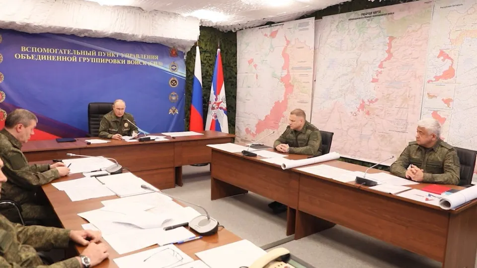 На совещании с военными президент поручил оценить участие союзников Украины в боевых действиях и объявил о продолжении массированных ударов по инфраструктуре на территории Украины.