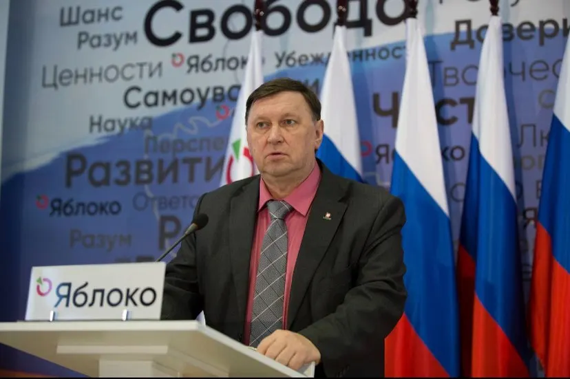 Накануне дня снятия кандидатов с выборов в Москве и Екатеринбурге прошли судебные разбирательства по делам членов партии «Яблоко».
