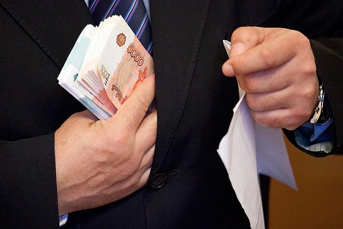 Обсуждается запрет на госфинансирование проектов, в которых показывают взятки и преступления сотрудников силовых ведомств; обсуждаются «стоп‑темы» в отрасли.