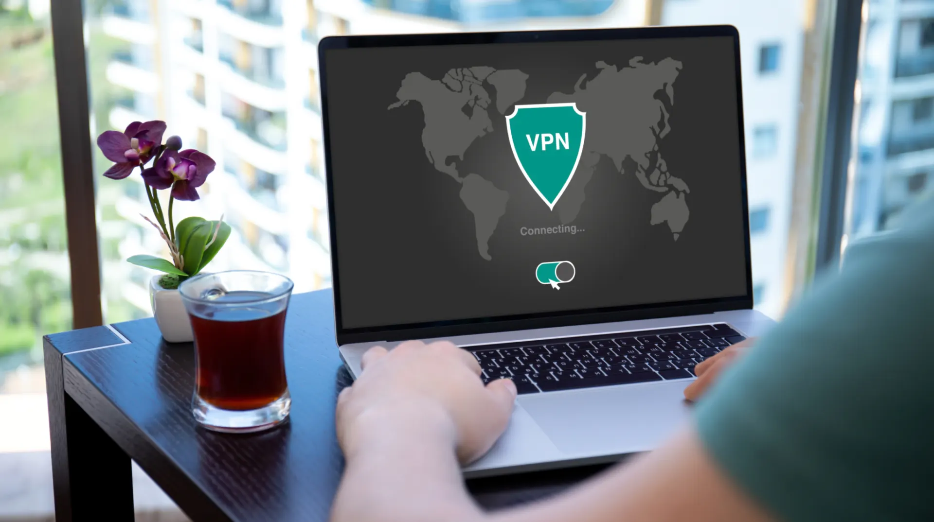 В последние дни несколько VPN-провайдеров сообщили о новых ограничениях и блокировках Роскомнадзора, что заставляет пользователей искать обходные решения.