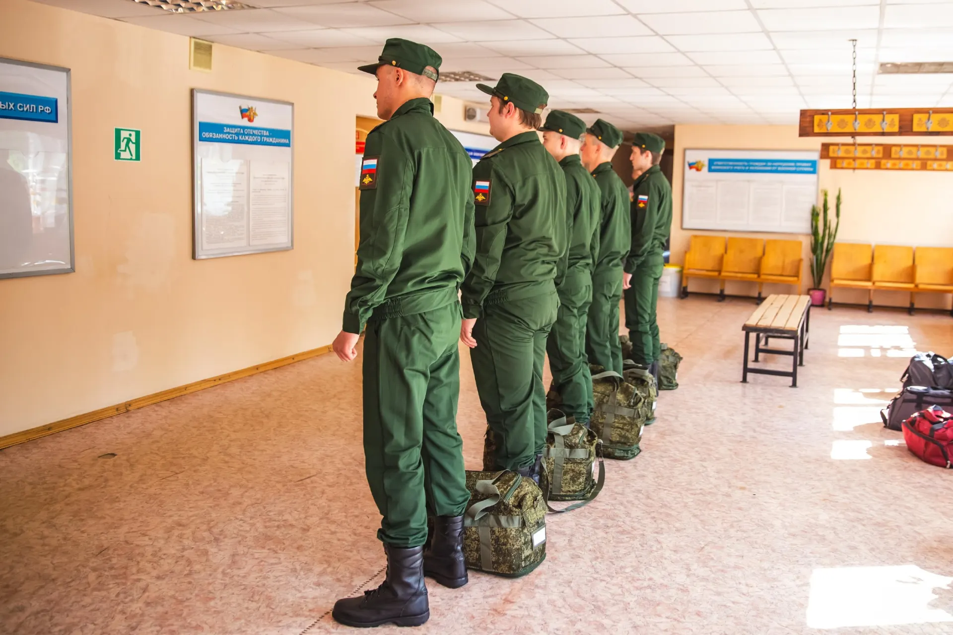 Рассказываем, какие отсрочки предусмотрены и кого освобождают от службы.