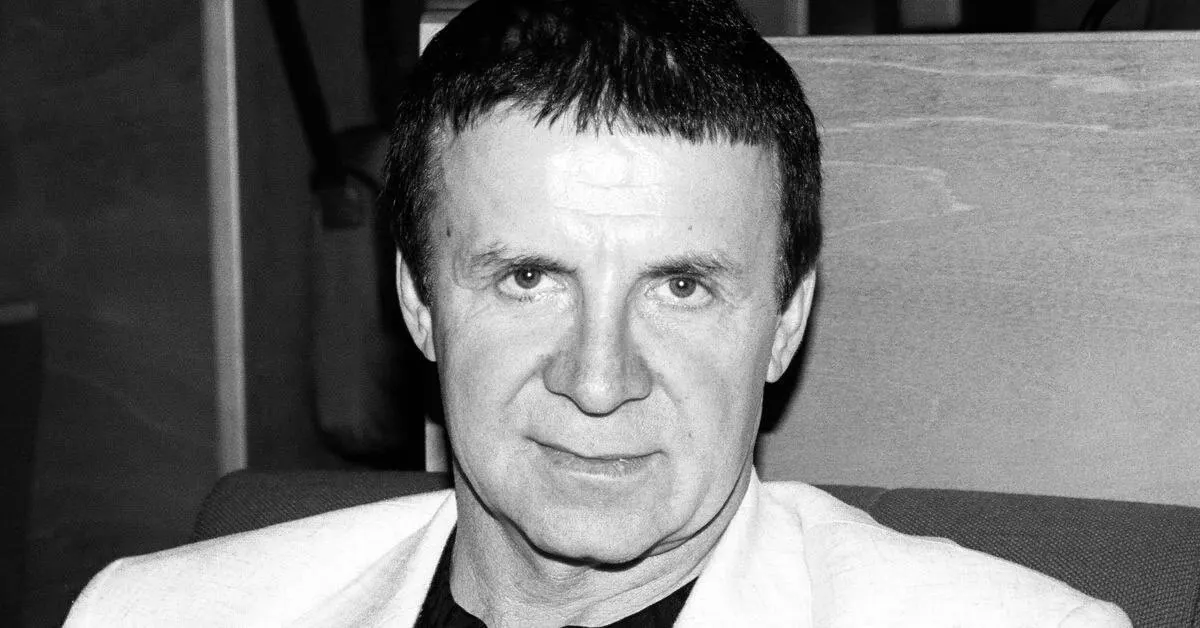 Скончался известный теле- и медиаперсонаж Анатолий Кашпировский.